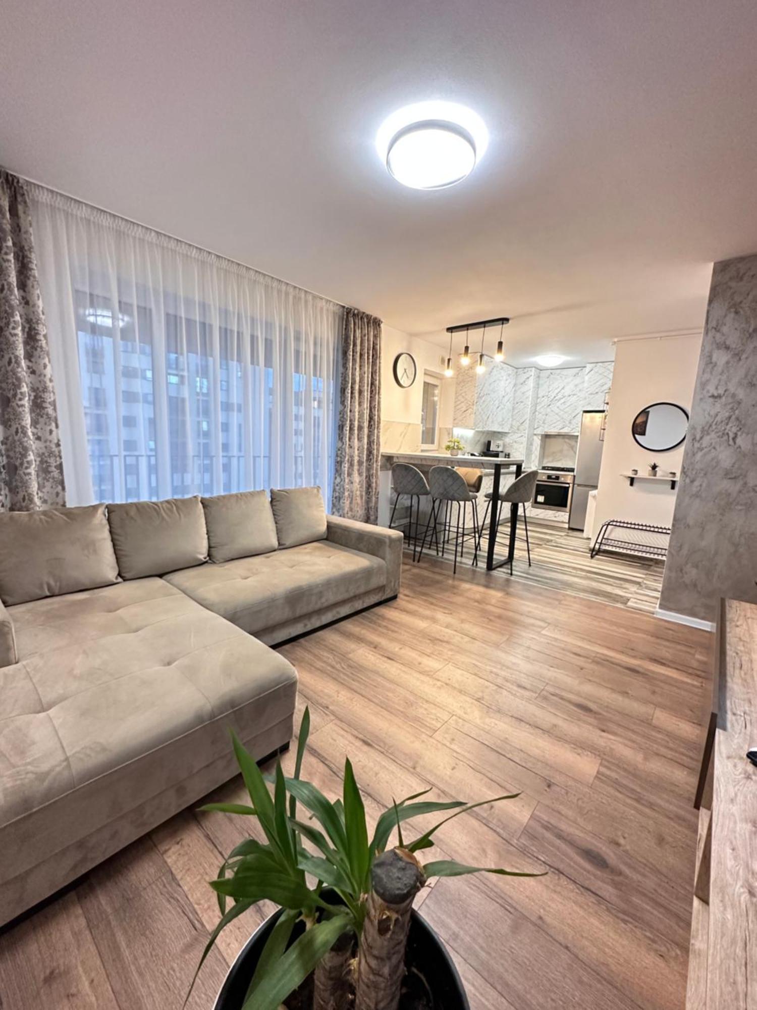 Coresi Mall Exclusive #Collection Apartments & Studios Braşov Eksteriør bilde